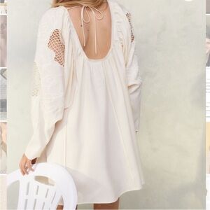 NWT,H&M,Voluminous Embroidery-detail Dress,Gorgeous Avant-garde in Ivory, Size M